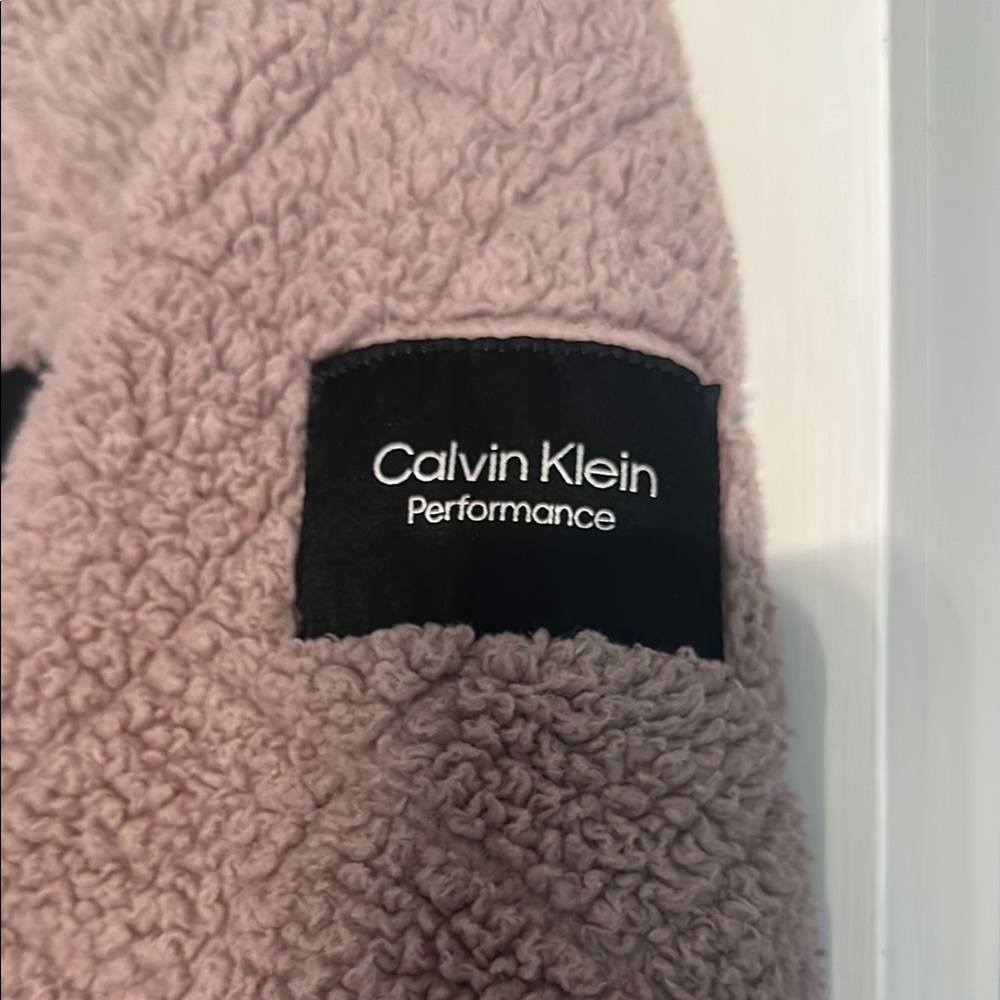 Calvin Klein Fleece Jacket in Mauve and Black, size large - Picture 2 of 5